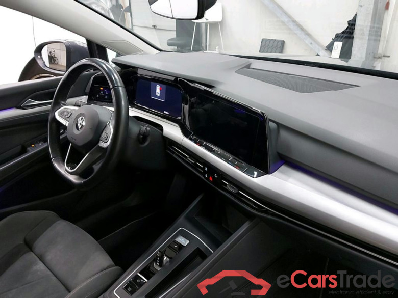 VOLKSWAGEN - VW  GOLF VARIANT TDI 115PK DSG Life With Nav Discover Media & Light & Sight & Park Assist & Park Pilot & Trailer Hook & Rear Camera #3
