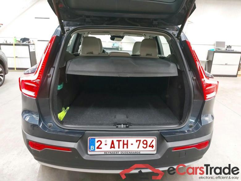 Volvo XC40 1.5 T2 Momentum Pro LED Virtual ACC Navi Leather KeylessGo Klima PDC ... #6