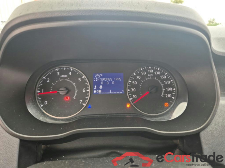 DACIA Duster / 2018 / 5P / todoterreno Essential Blue dCi 85kW (115CV) 4X4 #4
