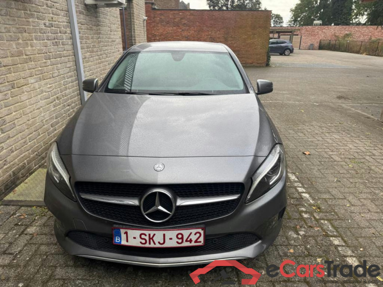 MERCEDES-BENZ A 180 d #2