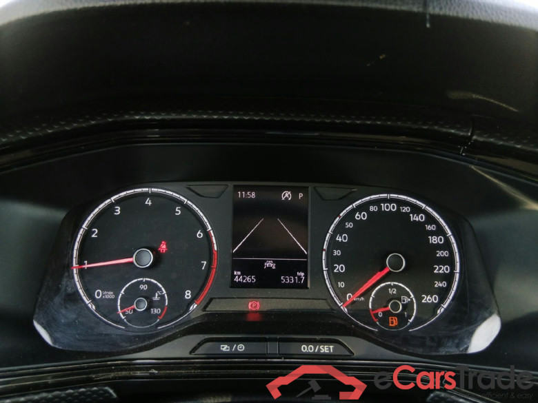 VOLKSWAGEN T-Cross / 2018 / 5P / todoterreno Advance 1.0 TSI 85kW (115CV) DSG (AC) #4