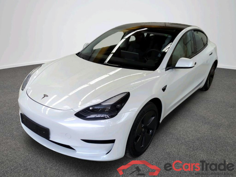 TESLA Model 3 RWD Hinterradantrieb 4d 239kW