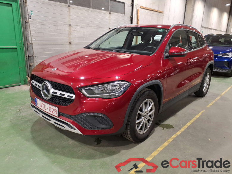 MERCEDES-BENZ CLASS GLA DIESEL (H247) GLA 200 d Business Solution