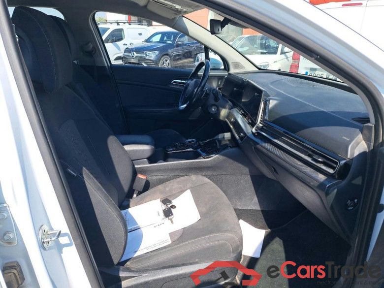 KIA Sportage / 2022 / 5P / todoterreno 1.6 T-GDi PHEV 198kW (265CV) Drive 4X4 #6