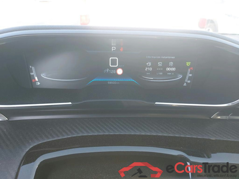 PEUGEOT 508 / 2018 / 5P / berlina con portón 5P Active Pack BlueHDi 130 S&S EAT8 #4