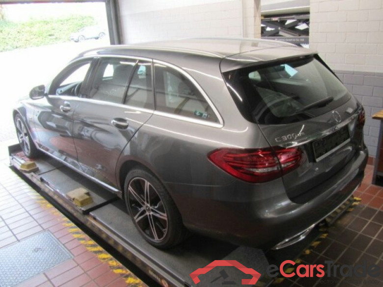 Mercedes-Benz C T-Modell (BM 205)(09.2014->) DE - Kb5 C 300 de EU6d, Avantgarde, (Facelift) 2020 - 2021 #4