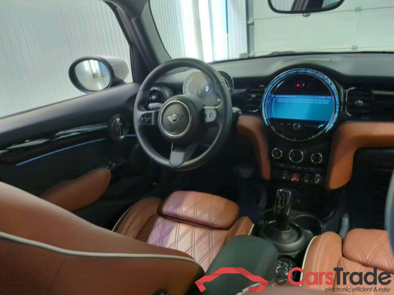 Mini 5-deurs 1.5 Cooper Bns Ed. #3