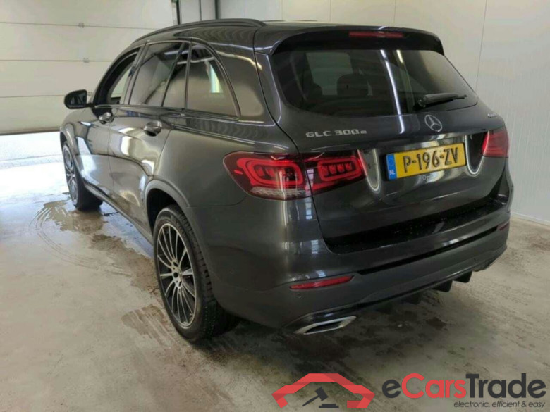 MERCEDES-BENZ GLC-Klasse 300e 4M Bns Sol. AMG #6