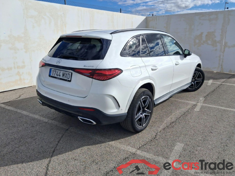MERCEDES-BENZ GLC / 2022 / 5P / todoterreno GLC 300 de 4MATIC #2