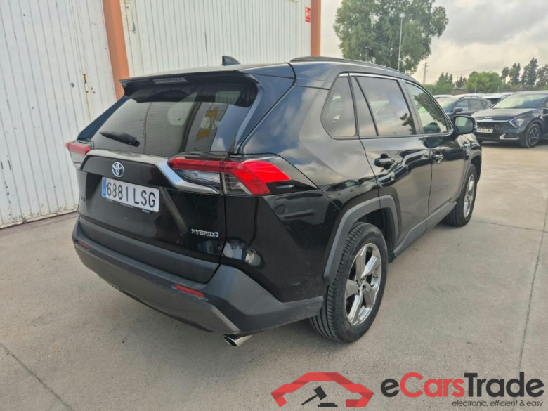 TOYOTA Rav4 / 2018 / 5P / todoterreno 2.5l 220H Advance #2