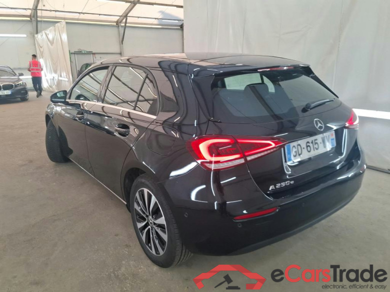 MERCEDES-BENZ Classe A Compact  2018  5P  Berline A 250 e Business Line 8GDCT #2