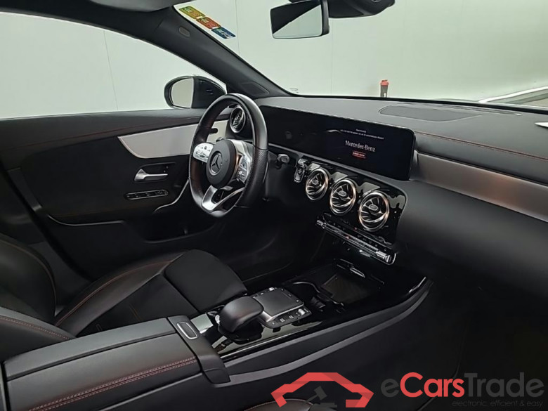 MERCEDES-BENZ CLA Shooting Brake CLA 250 e DCT AMG Line 5D 160kW #6