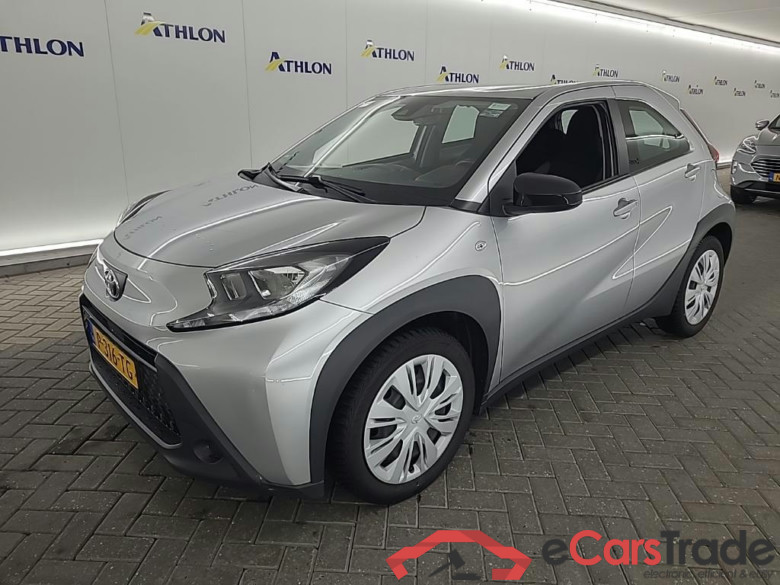 TOYOTA Aygo X 1.0 VVT-I MT play 5D 53kW #1