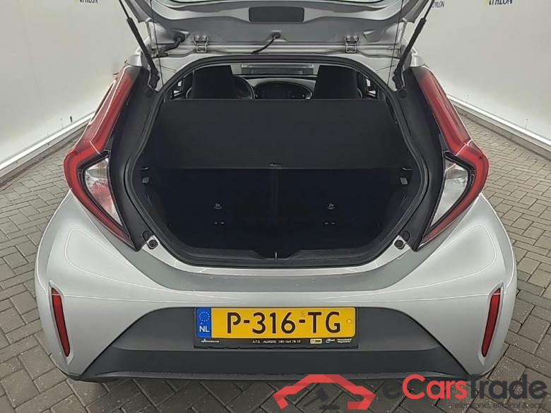 TOYOTA Aygo X 1.0 VVT-I MT play 5D 53kW #5