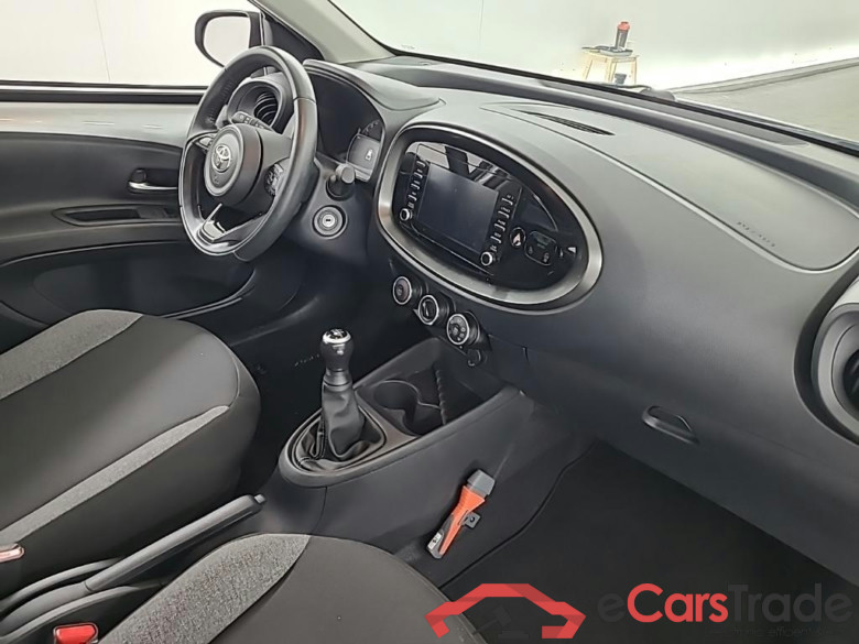 TOYOTA Aygo X 1.0 VVT-I MT play 5D 53kW #6