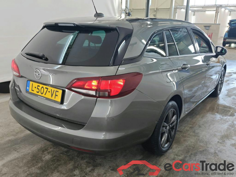 Opel Astra Sports Tourer 1.2 turbo 96kW Design & Tech 5d #2