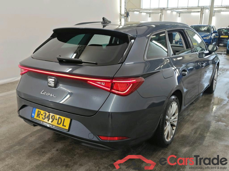 SEAT Leon Sportstourer 1.0 TSI Style Business Intense 5d #2