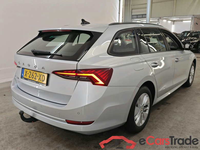 Škoda Octavia Combi 1.0 TSI Greentech Business Edition 5d #2
