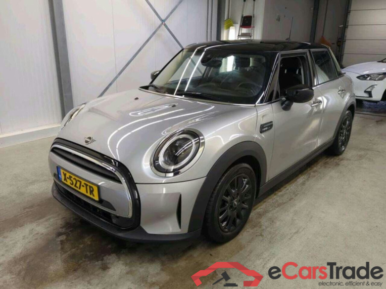 Mini 5-deurs 1.5 Cooper Camden #1