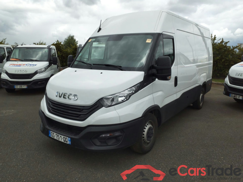 IVECO 35S  IVECO 35S  14V 3,5T 136CV 3520L Q-LEAF 4X2