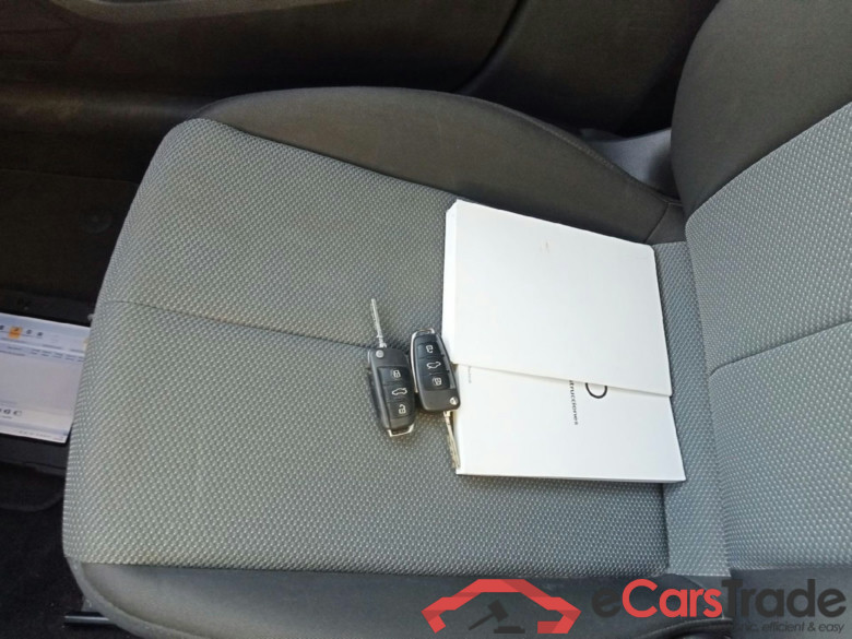 AUDI Q2 / 2016 / 5P / todoterreno Design 30 TFSI 85kW (116CV) (AC) #5