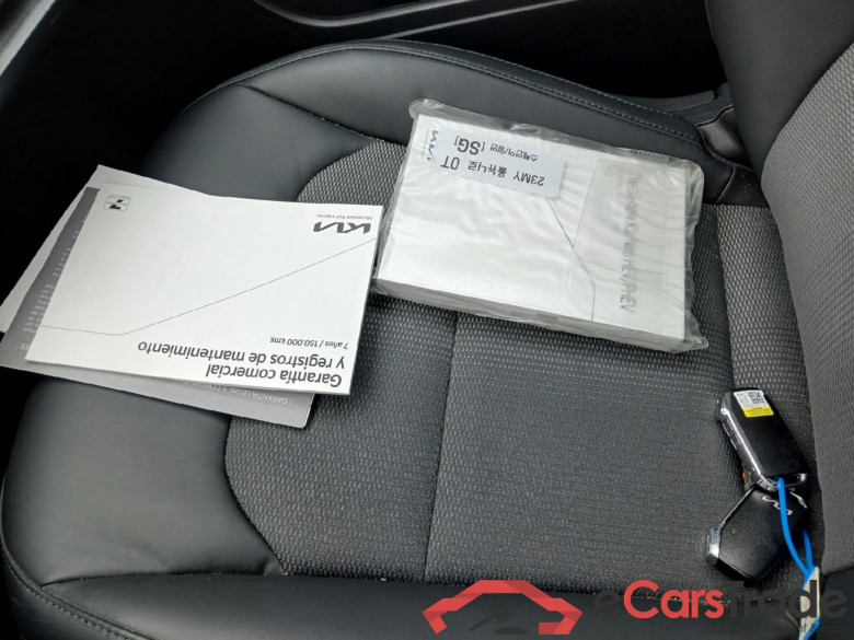KIA Niro / 2022 / 5P / crossover 1.6 GDi HEV 104kW (141CV) Drive #5