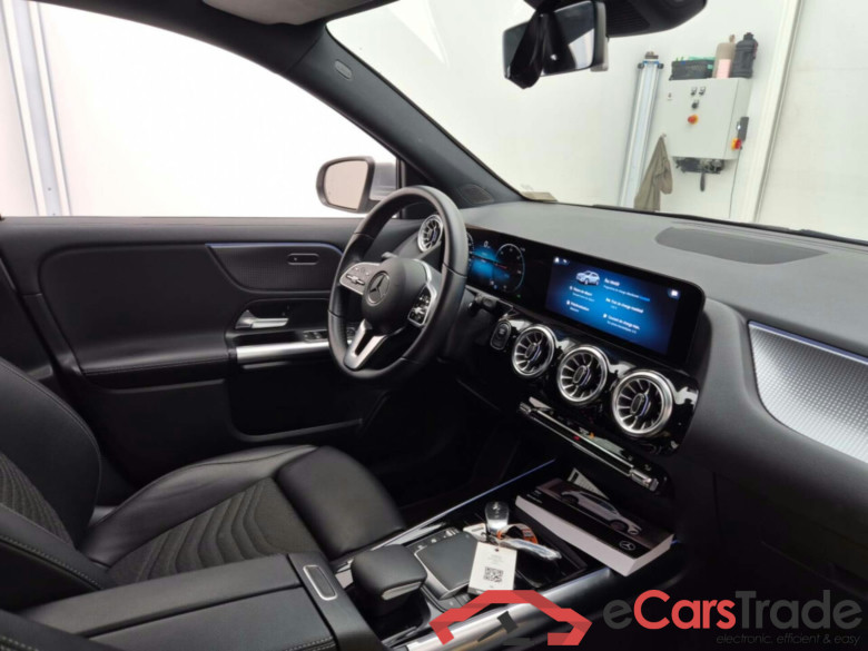 MERCEDES-BENZ EQA 250 BUSINESS SOL #3