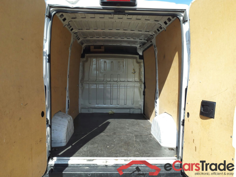 PEUGEOT Boxer PEUGEOT Boxer 2,0 HDI 140 CV BVM L2H2 35T PACK URBAIN  #2