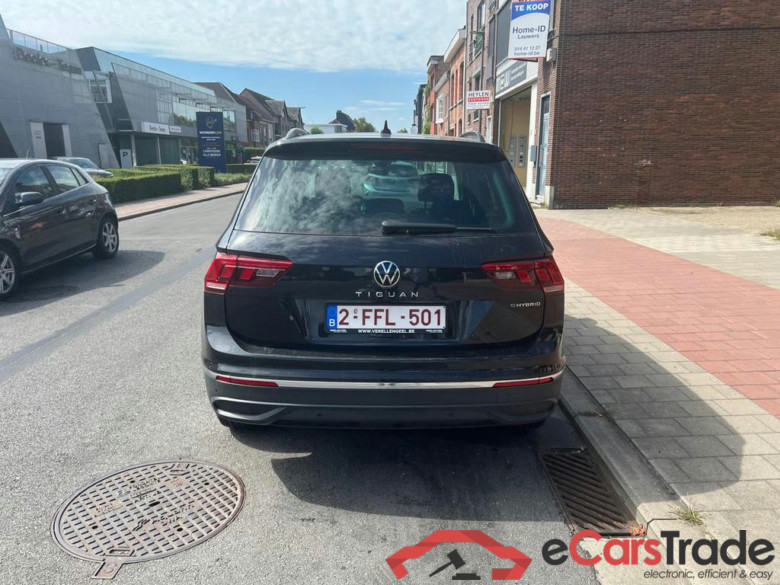 VOLKSWAGEN Tiguan eHybrid (PHEV) Tiguan eHybrid 1.4 Life Business OPF DSG (180 kW) #1