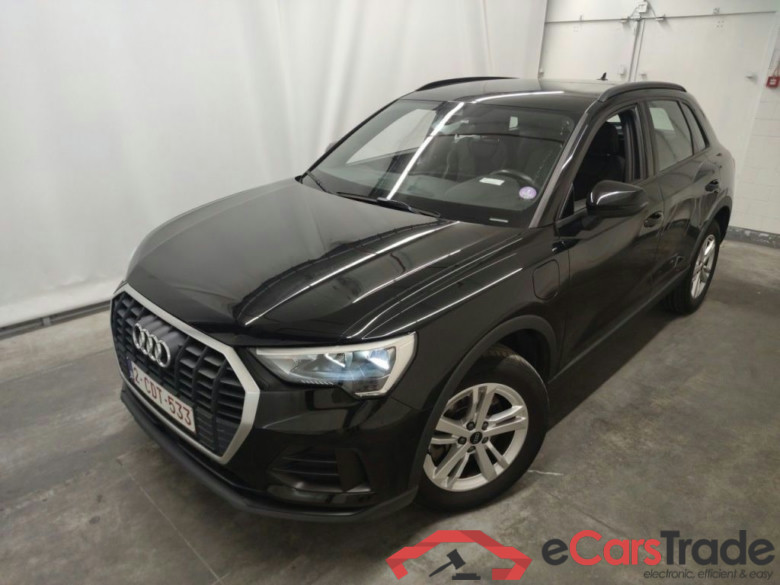 Audi Q3 45 TFSI e S tronic 5d #5