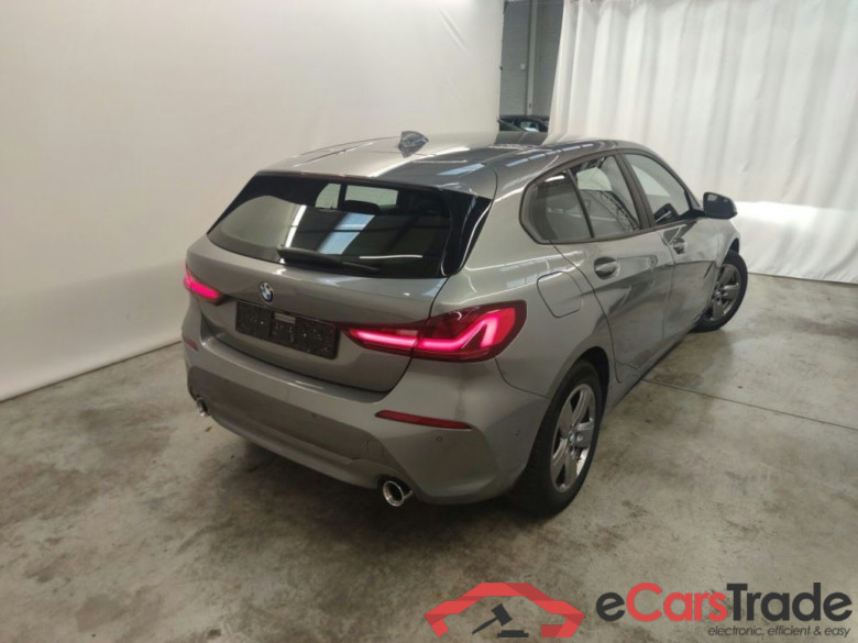BMW 1 HATCH DIESEL - 2019 118 dA 150hp (EU6AP) 5d #2