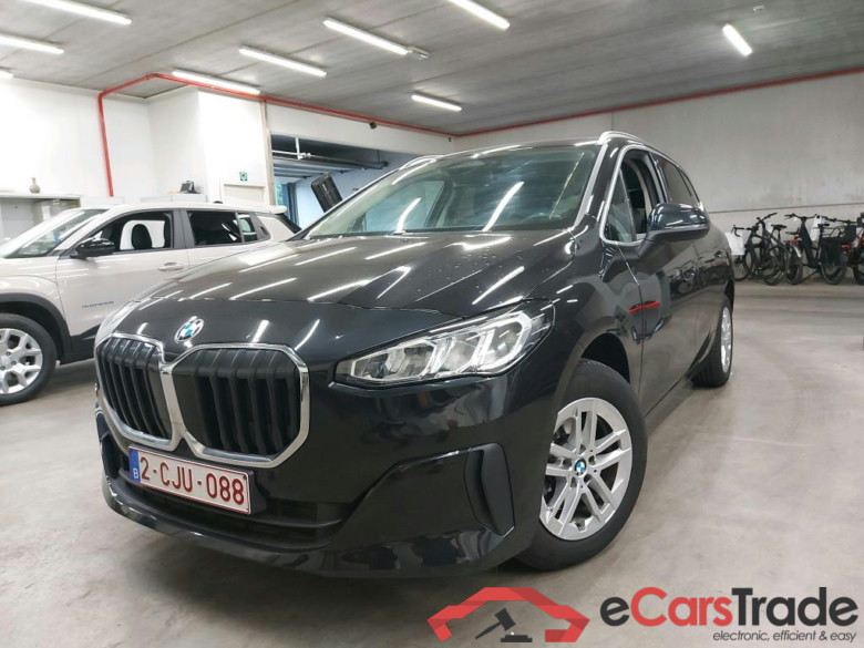 BMW - BMW 2 ACTIVE TOURER 218dA 136PK With Climatic & Navigation & Heated Sport Seats & Travel Pack & Pano Roof #1