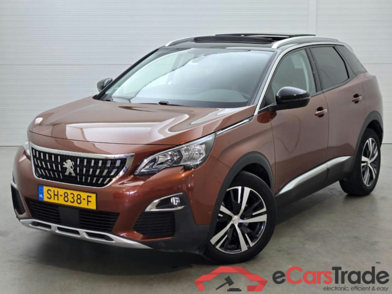 PEUGEOT 3008 1.2 PureTech Allure #1