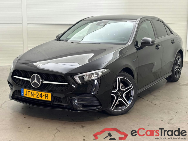 MERCEDES-BENZ A-KLASSE 250 e Business Solution AMG Limited