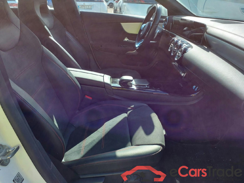 MERCEDES-BENZ CLA / 2019 / 4P / coupé CLA 200 D DCT #5