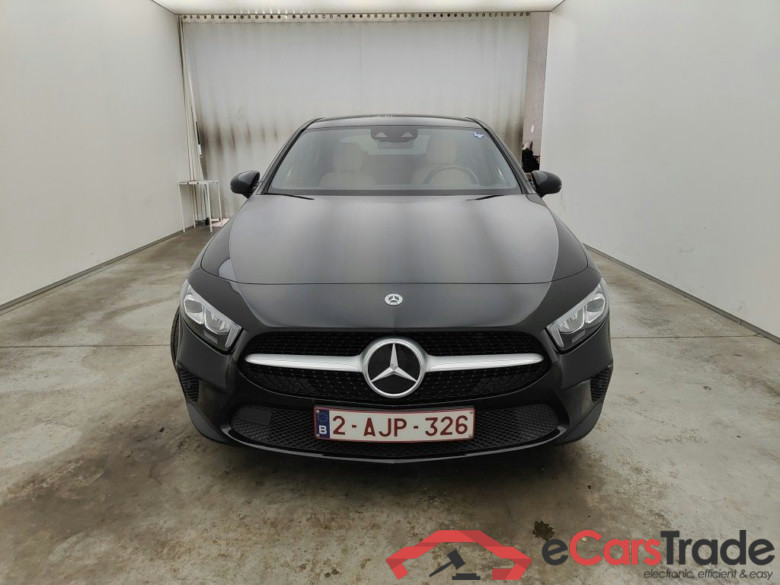 Mercedes-Benz A-Klasse Limousine A 200d Business Solution 4d #5