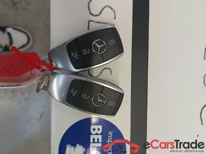 MERCEDES EQA (H293) 66.5 kWh EQA 250+ Luxury Line 5d #4
