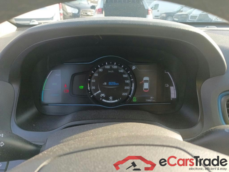 HYUNDAI IONIQ / 2016 / 5P / berlina con portón 1.6 GDI HEV Tecno DCT #4