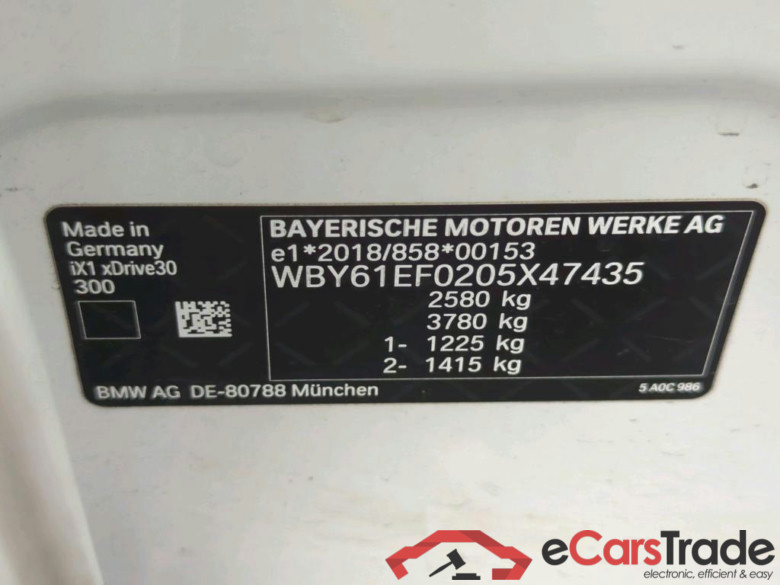 Baureihe iX1 30 xDrive 64kWh #4