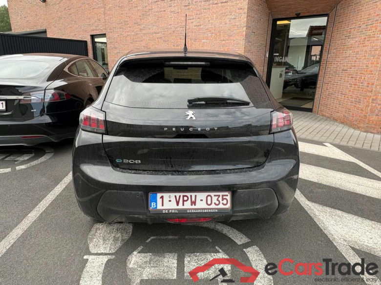 PEUGEOT e-208 50 kWh Style #3