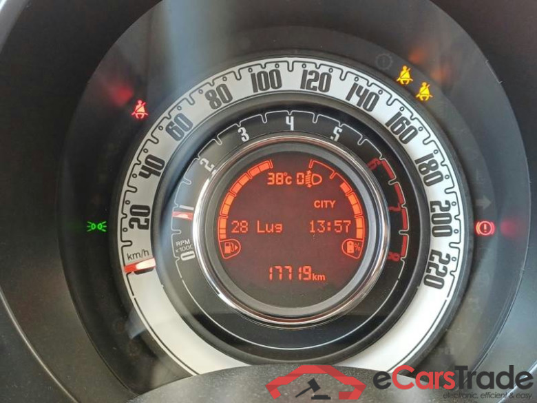 FIAT 500 / 2015 / 3P / BERLINA 1.0 70CV IBRIDO CULT #4