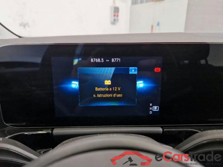 MERCEDES-BENZ GLA / 2020 / 5P / CROSSOVER GLA 200 D AUTOMATIC BUSINESS EXTRA #4