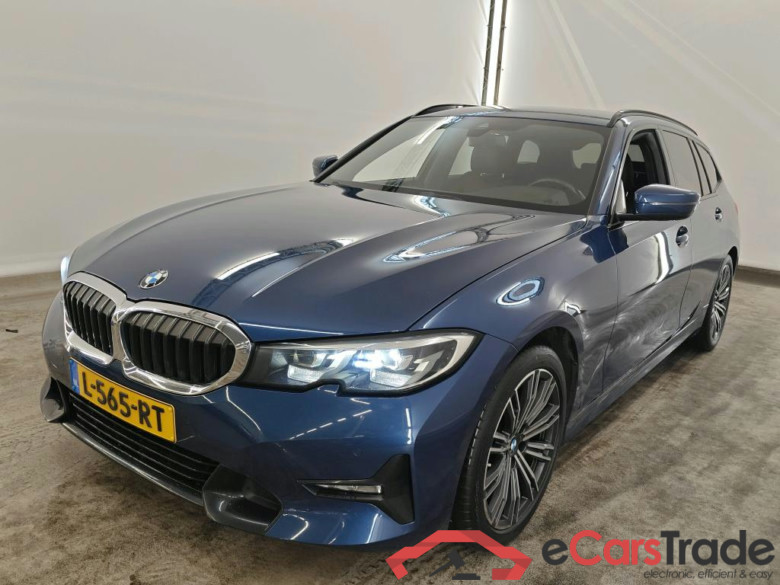 BMW 3 Serie Touring 318iA Sport Line 5d + Shadow Line #1