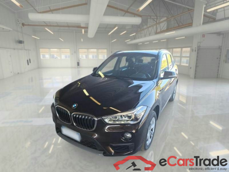 BMW X1 / 2015 / 5P / SUV SDRIVE 18D BUSINESS