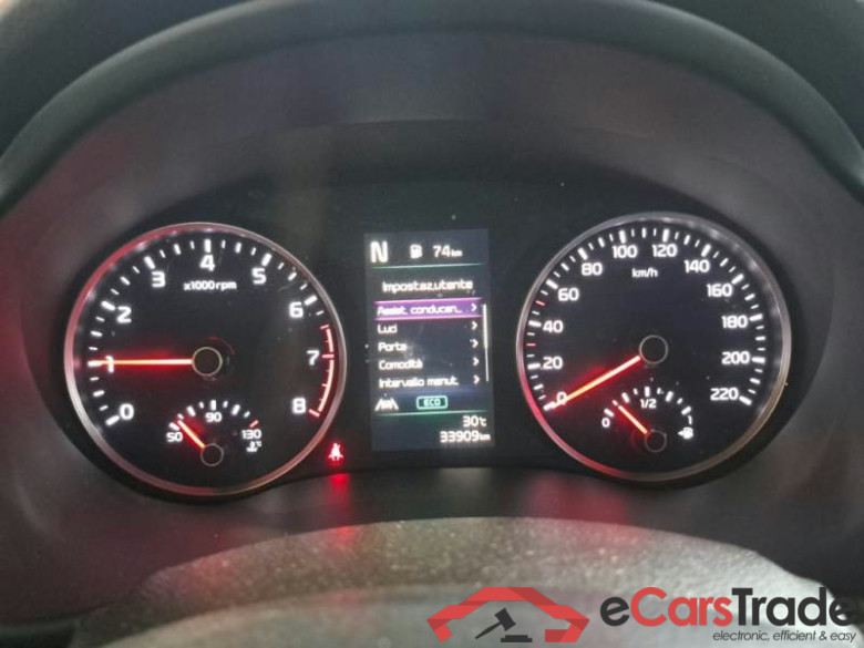 KIA STONIC / 2017 / 5P / SUV 1.0 T-GDI 74KW MHEV STYLE #4