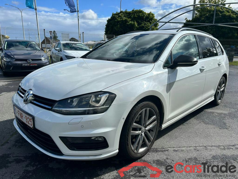VOLKSWAGEN Golf Variant VII Golf Variant Highline 2.0 TDI BlueMotion Technology 110 kW (150 ch) 6 vitesses manuel
