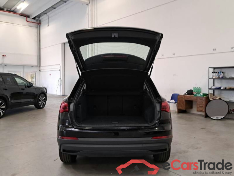 AUDI Q3 / 2018 / 5P / SUV 45 TFSI E S TRONIC BUSINESS #5