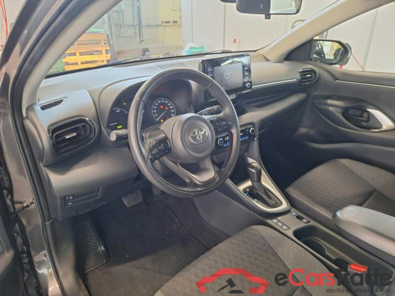 TOYOTA YARIS / 2020 / 5P / BERLINA HYBRID BUSINESS MY20 #3