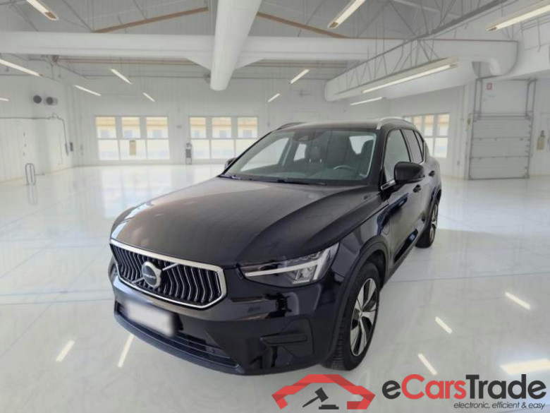 VOLVO XC40 / 2021 / 5P / SUV T4 RECHARGE PLUG-IN AUTO ESSENTIAL