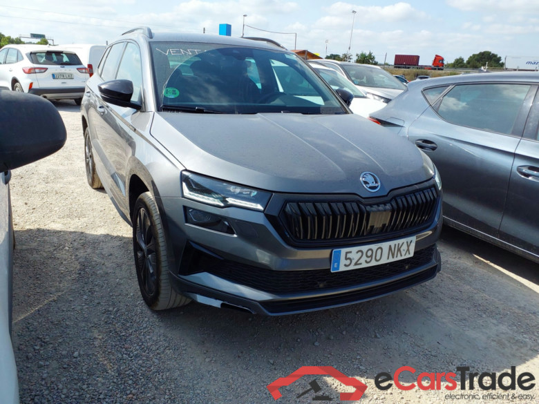 SKODA Karoq 1.5 TSI 110 kW (150 CV) DSG 7 vel. Sportline(çWinterpack)